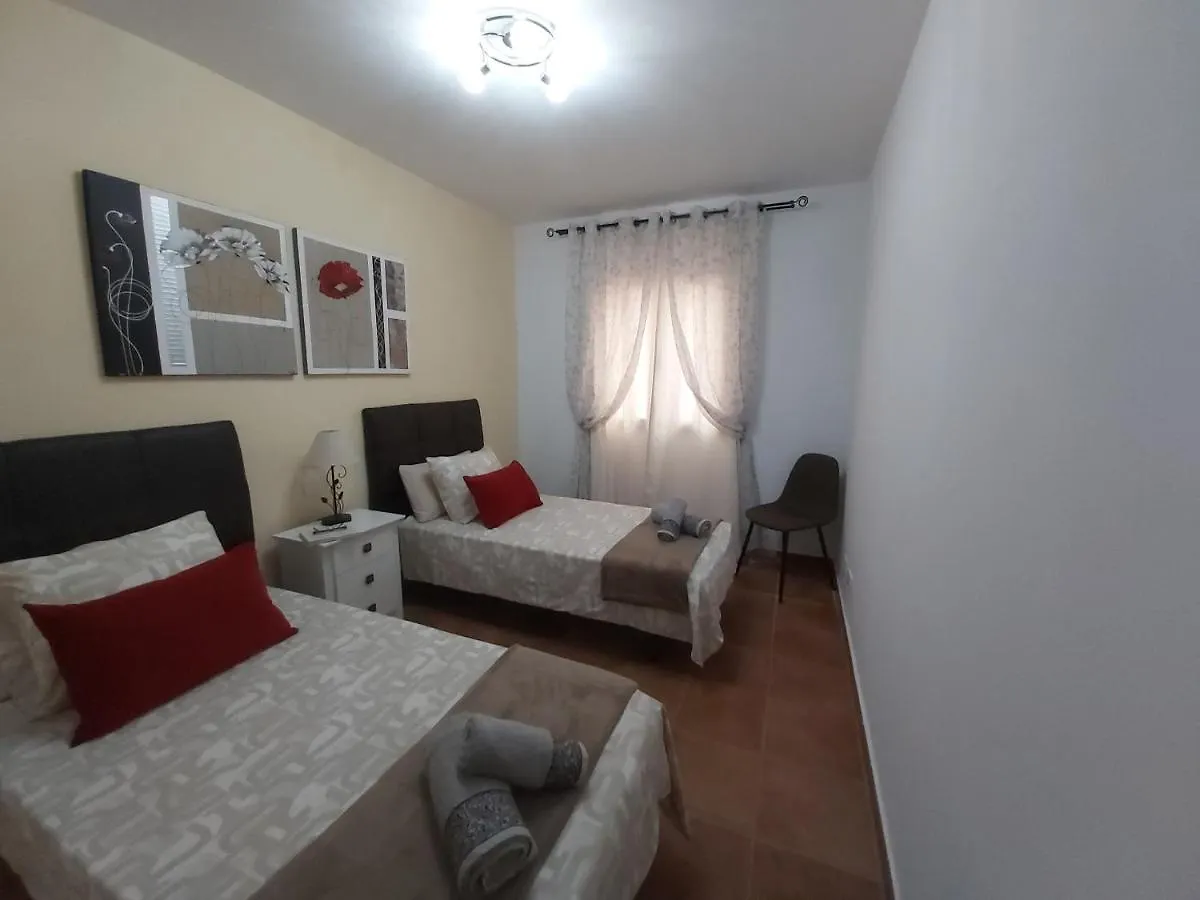 Villa Thais, private heated pool, ideal for your holidays in Caleta de Fuste