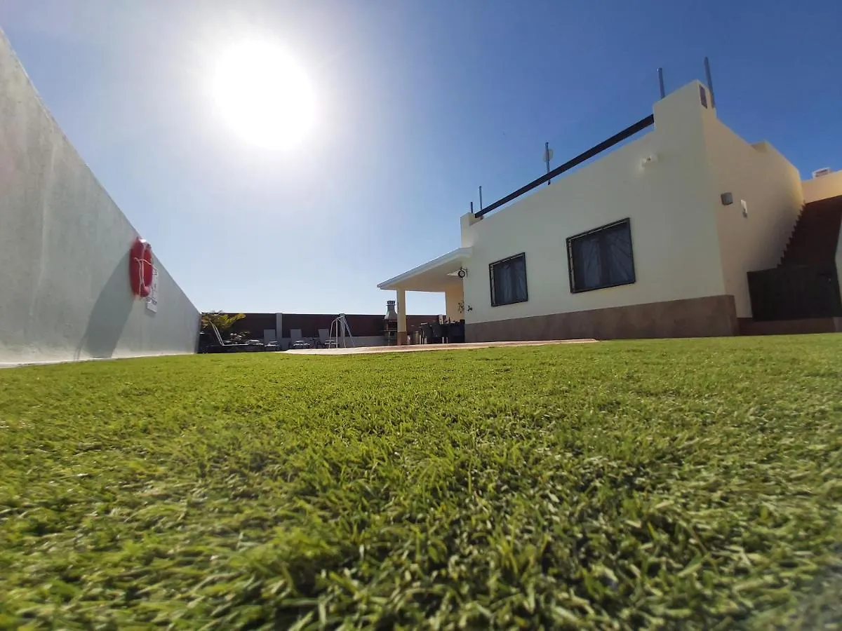 Villa Thais, private heated pool, ideal for your holidays in Caleta de Fuste